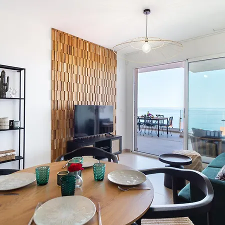 Vista - Bayview Hills Luxury With Free Padel & Apartment *